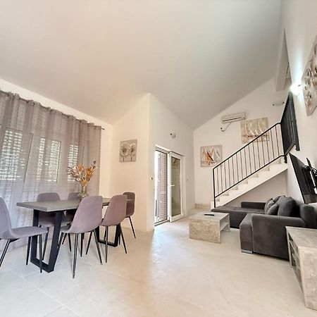 Apartments Andela Petrcane Εξωτερικό φωτογραφία